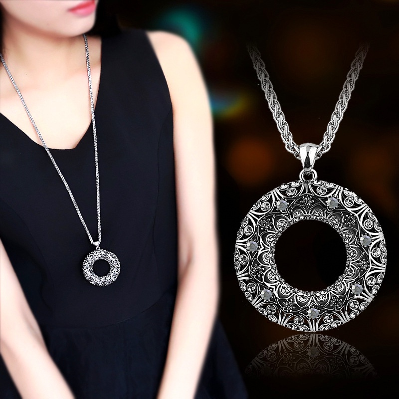 Vòng cổ Etrendy mặt tròn đính đá phong cách vintage 2022