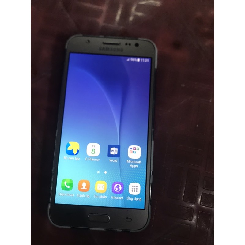 Điện thoại samsung galaxy j500