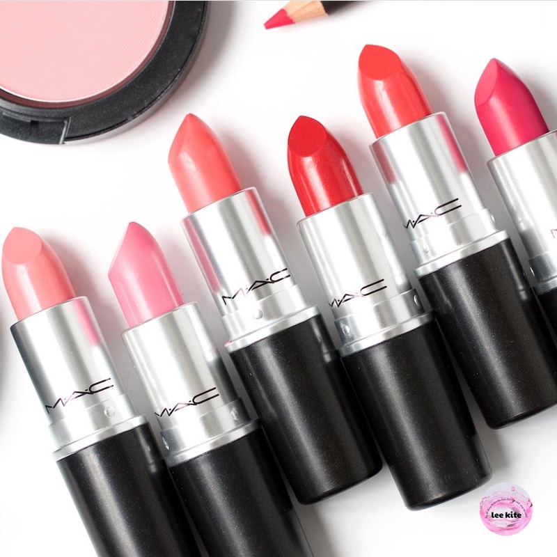 Son MAC Lady Danger 607 - Màu Đỏ Cam