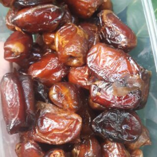 Mứt chà là