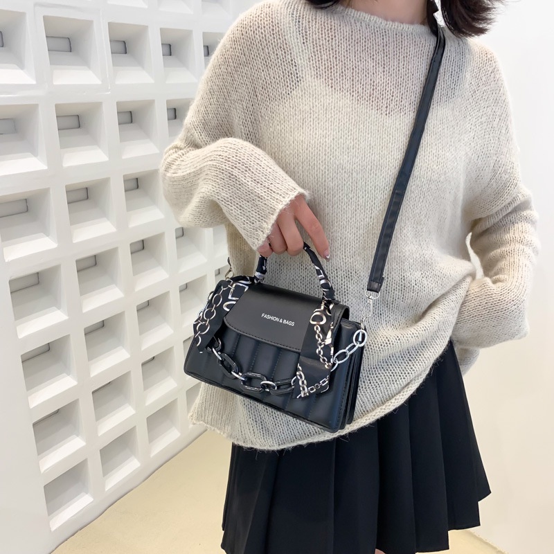 Túi Đeo Vai Phối Dây Xích Thiết Kế Mới Cao Cấp Thời Trang