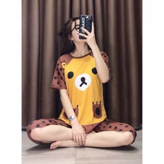 hang cua Chi Thao