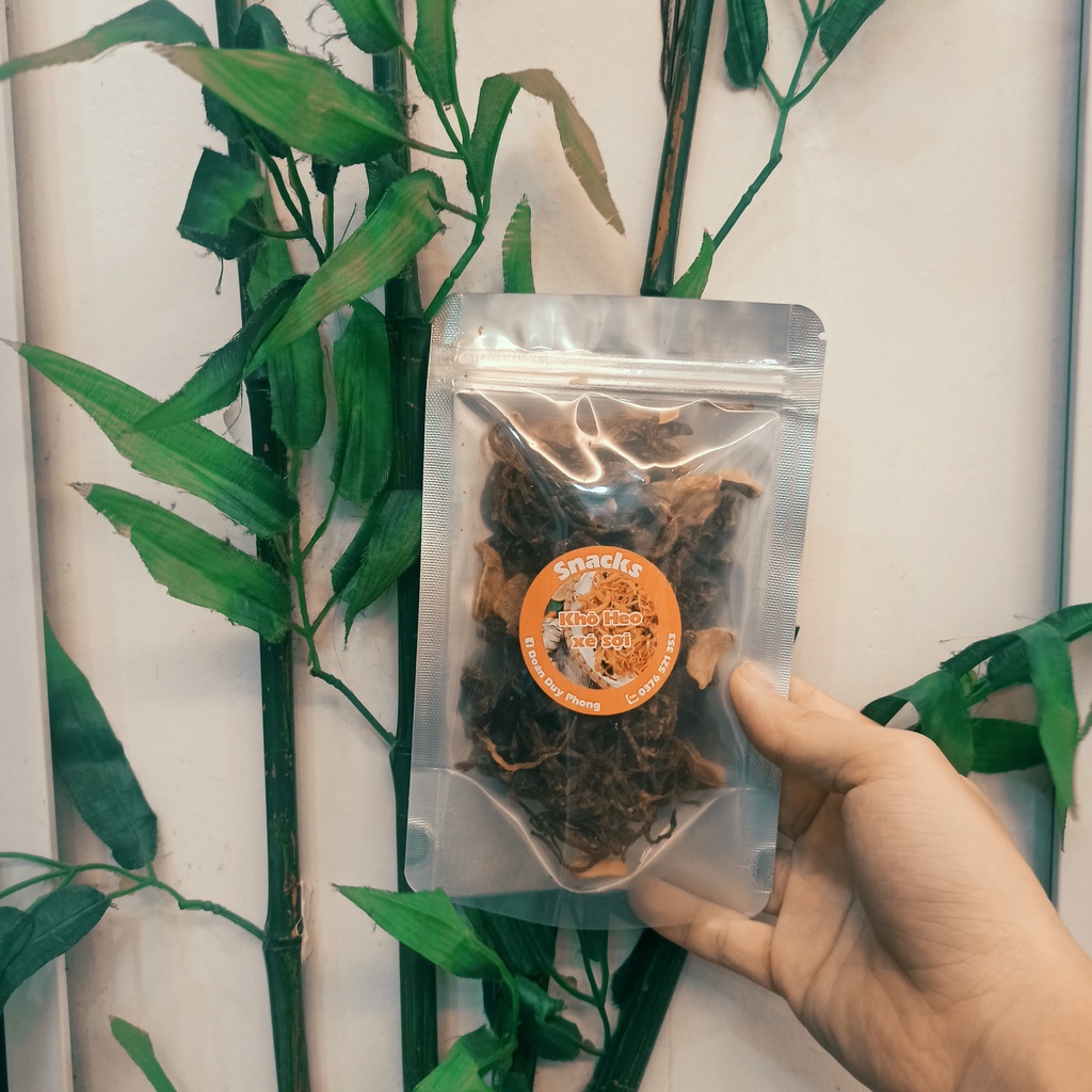 Khô Heo Cháy Tỏi 100gr/túi-Đồ ăn vặt ngon bổ rẻ Mr Benz-Tinh hoa ẩm thực Việt | BigBuy360 - bigbuy360.vn