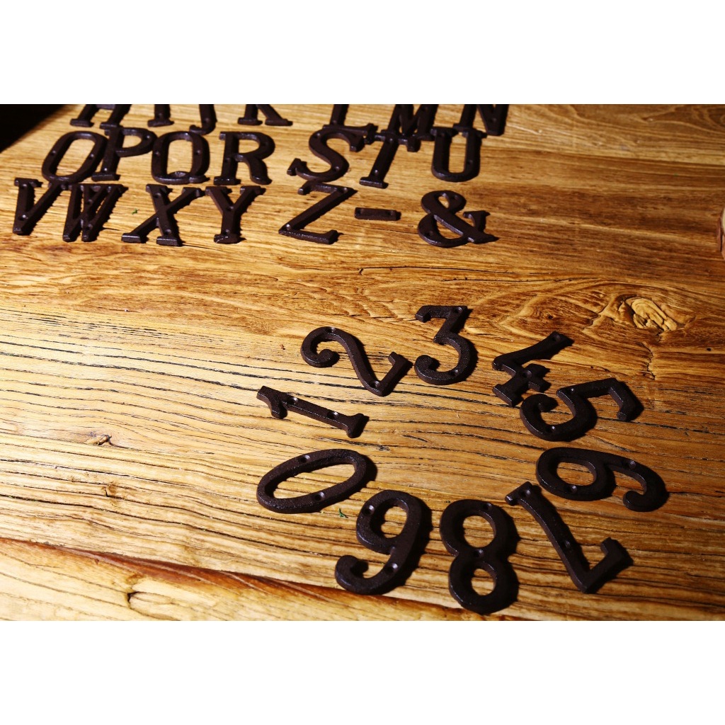 Phụ Kiện Trang Trí Nhà Cửa Bằng Sắt Hình Chữ Và Số Phong Cách Nghệ Thuật Độc Đáo