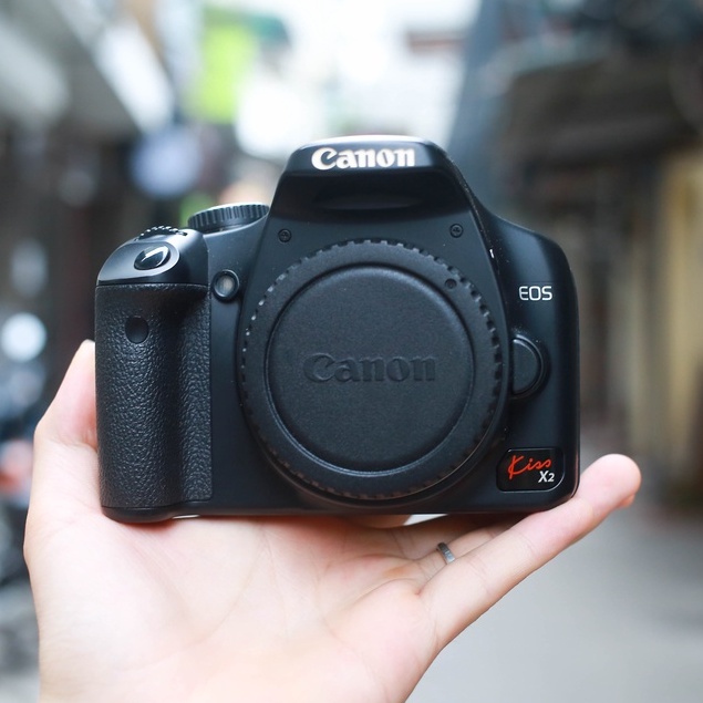 Bộ máy ảnh Canon EOS 450D kèm ống kính Canon EF-S 18-55mm F3.5-5.6