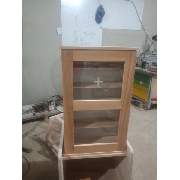 Tủ thuốc y tế gỗ