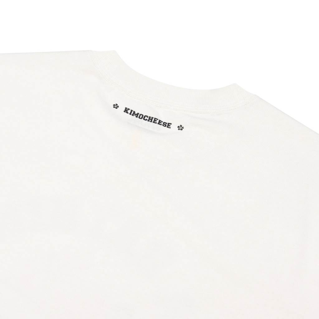 Áo thun Kimocheese A Bathing Bae màu kem
