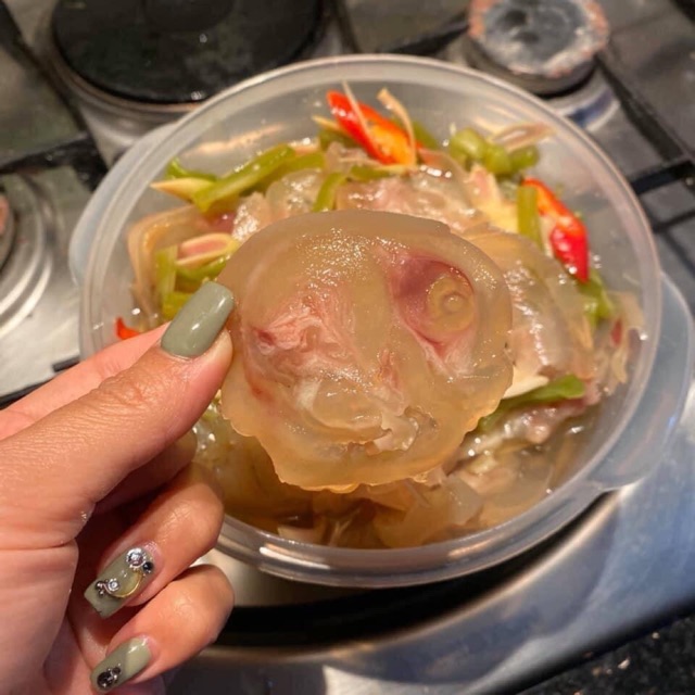 Hộp vó bò 900g