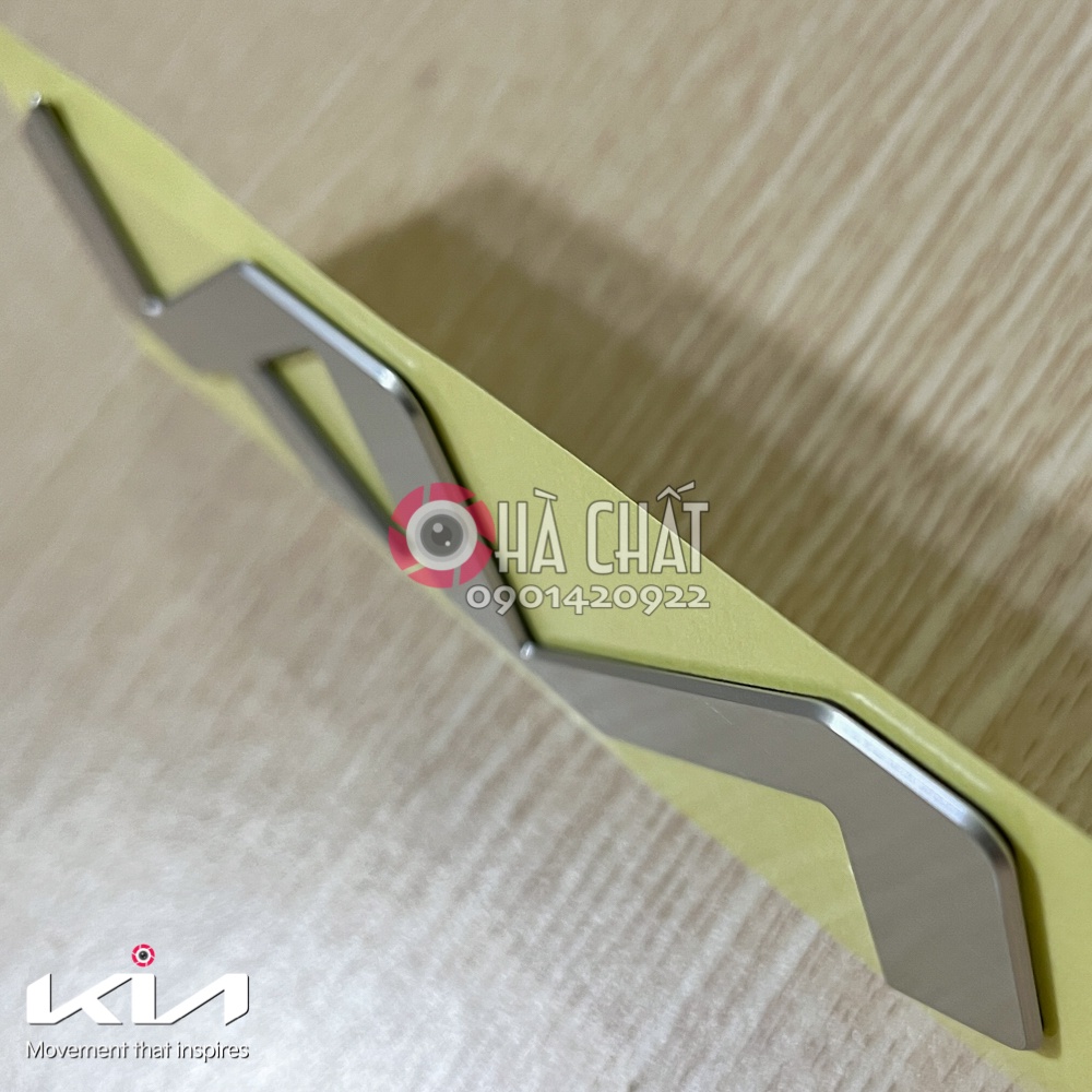 Logo KIA mới 2021 gắn ba đờ xốc & đuôi xe 160 mm 🚘 Dùng cho K3, Cerato, Sorento ... 🎯 Bảo hành 100% là hàng chính hãng