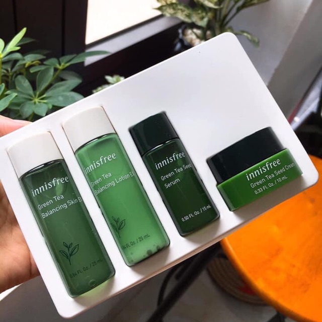 Bộ dưỡng da mini innisfree green tea...