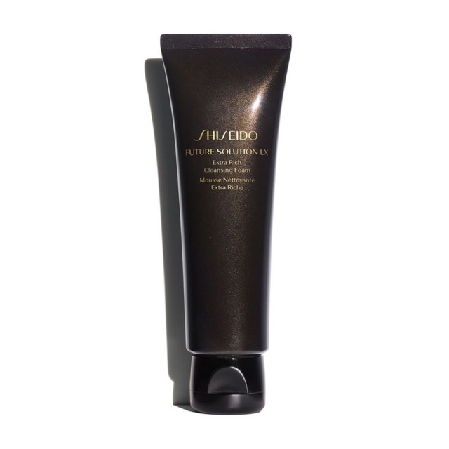 Sữa Rửa Mặt cao cấp Future Solution LX Extra Rich Cleansing Foam E