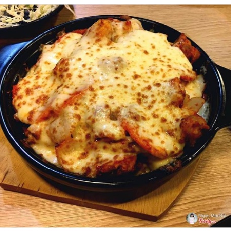 Bánh Gạo Tokbokki Nhân Phô Mai Hàn Quốc 500g