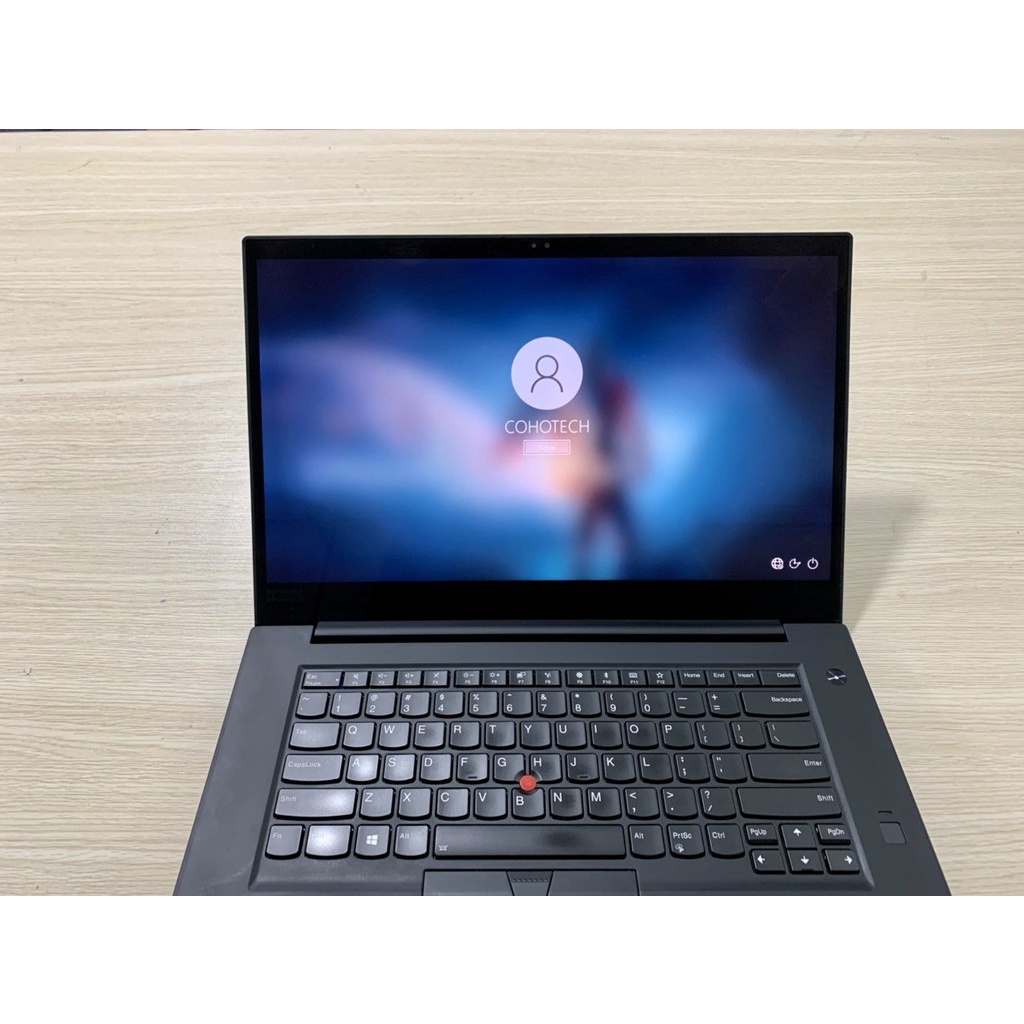 Lenovo ThinkPad P1 Gen1  i7-8850H RAM 16GB SSD 512GB Quadro P2000 Màn hình 15.6 inch UHD 4K
