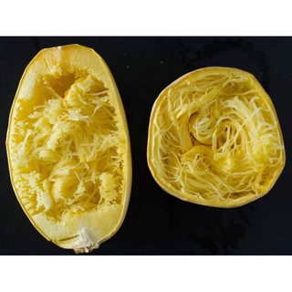 Hạt giống bí ngô sợi mì( bí đẻ ra sợi mì) lạ lắm à nghen!!!!