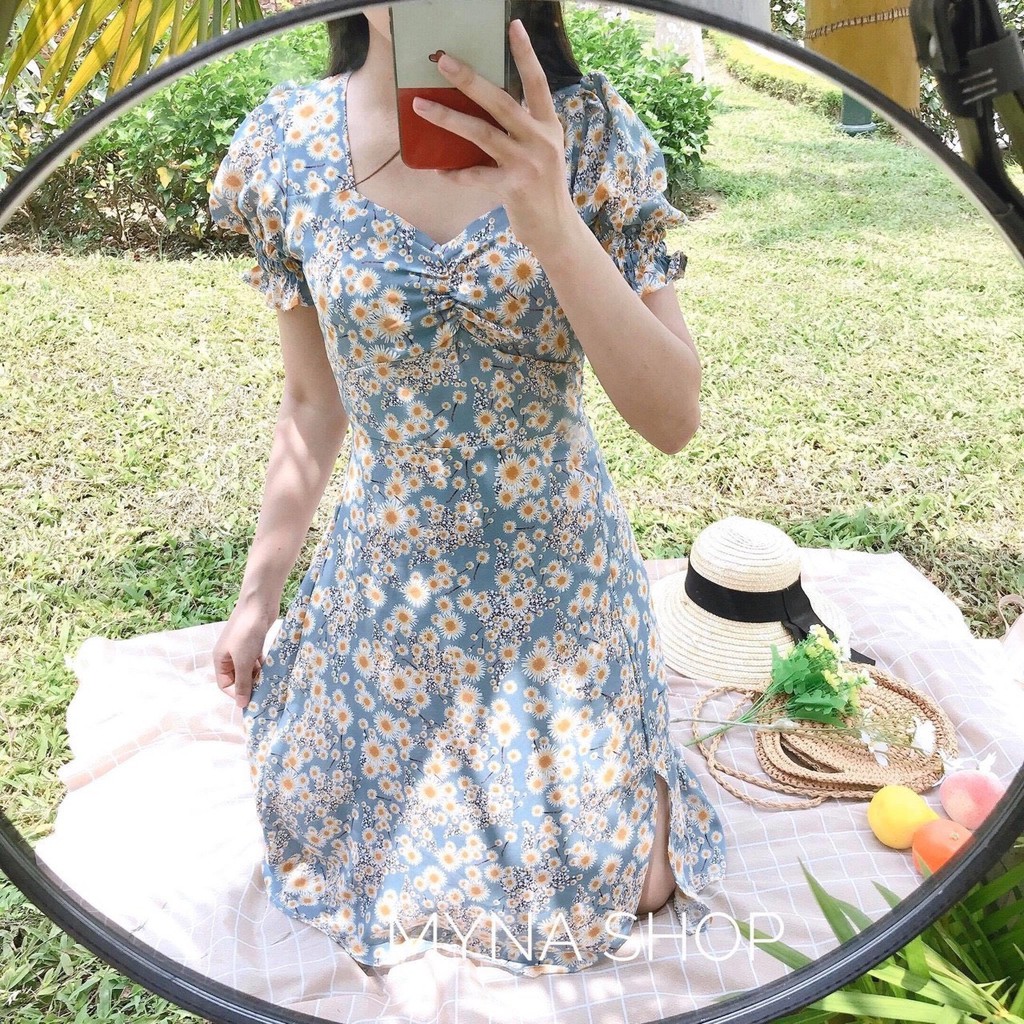 Váy hoa nhí xanh tay bồng, dúm ngực, xẻ tà cực xinh | BigBuy360 - bigbuy360.vn