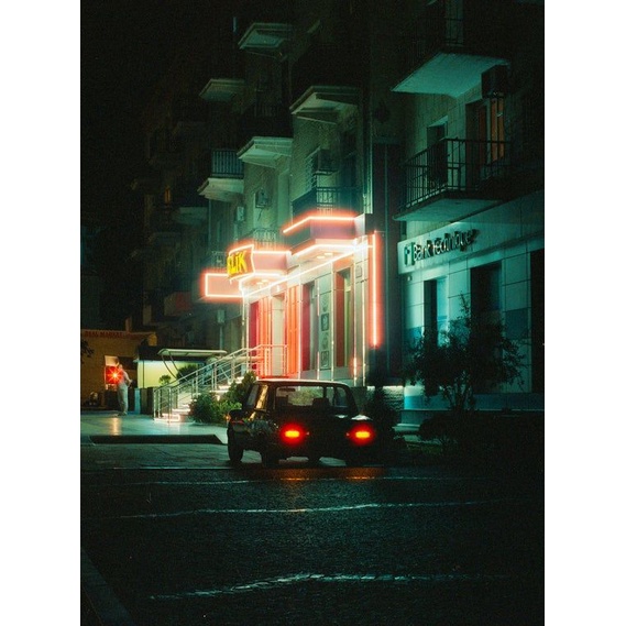 Film Cinestill 800T - Cinestill 400D date 2024 - GippyFilm - Tiệm tạp hóa Gippy
