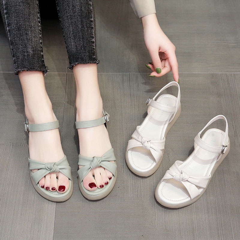 Giày Sandal Đế Bệt Dày Quai Da Mềm Thoải Mái Thời Trang Mùa Hè Dành Cho Nữ 202~2