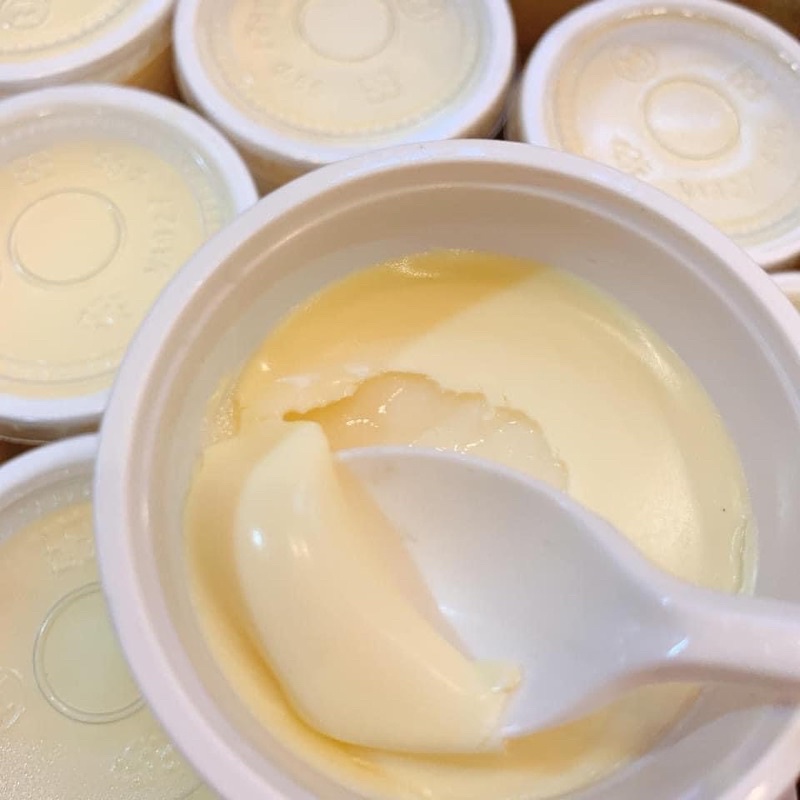 sữa chua phomai. 1 hộp 10 ly