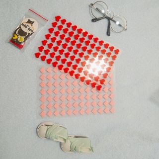 Dán Má tim cho doll