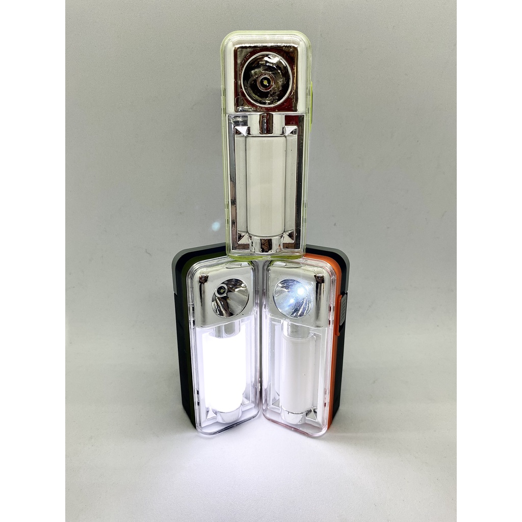 Daiso Đèn pin 2 chức năng có móc treo 31099