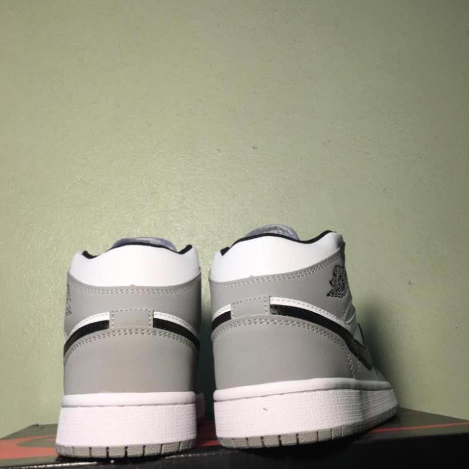 Giày Thể Thao Jordan 1 Cổ Cao Xám Trắng, Giày Sneaker JD1 smoke grey cao cổ nam nữ siêu chất dễ phối đồ