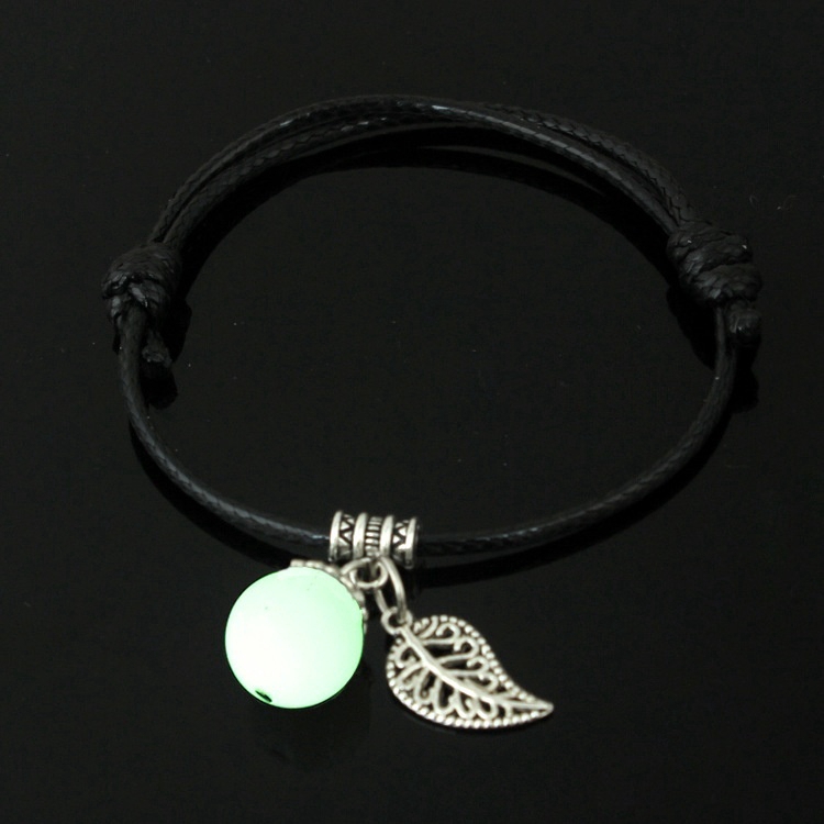 Vòng tay phát sáng hình chiếc lá cho cặp đôi | BigBuy360 - bigbuy360.vn