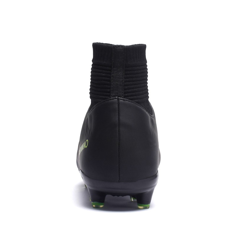 Giày đá bóng cổ cao cỡ 35-45 dùng trên sân cỏ nhân tạo