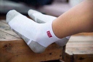 Tất nam uniqlo