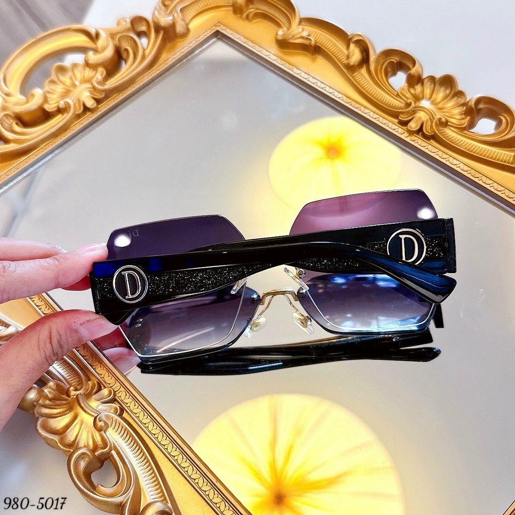 Kính Mắt Dáng Vuông Nữ Không Viền Gọng Phối Họa Tiết Siêu Cấp Thời Trang [980]