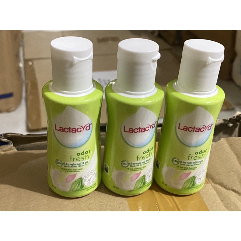 Dung Dịch Vệ Sinh Lactacyd 60ml Lá Trầu Không& Nước Hoa Hồng