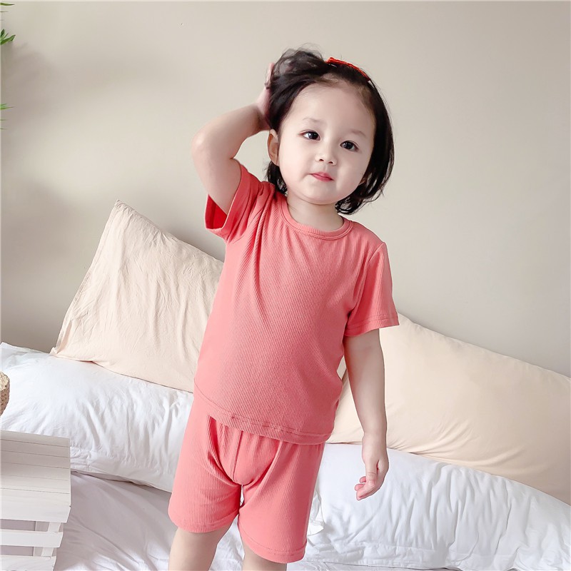 Set Áo Thun Ngắn Tay Cổ Tròn + Quần Short Thời Trang Cho Bé Trai Gái