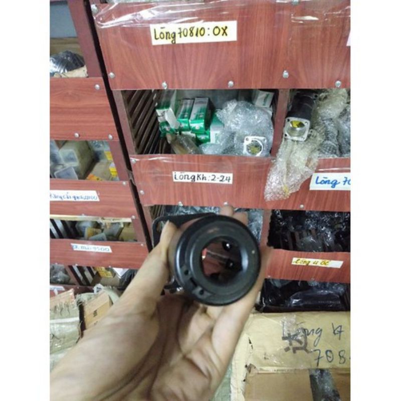 Đầu cắm mũi đục 0810 4 lỗ ốc 17mm lòng 32 và 35