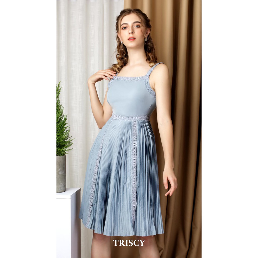Iris Dress – Đầm dây xếp ly phối ren