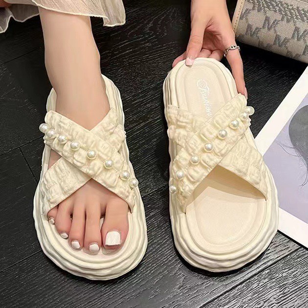 Dép nữ quai chéo đế cao 3cm đính hạt ngọc trâu cực xinh
