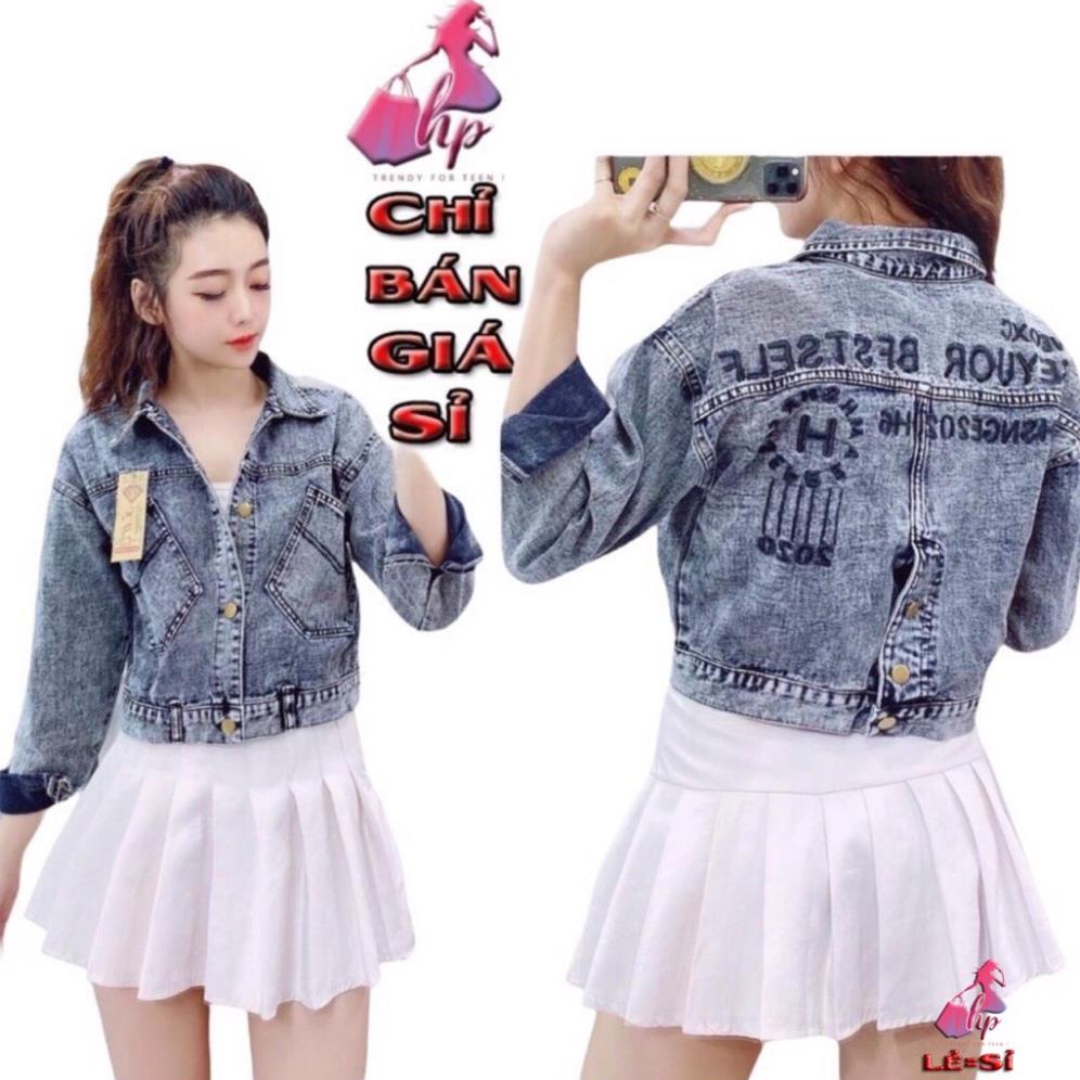 SALE Áo Khoác Jean Nữ Màu Muối Tiêu Cao Cấp Thêu Chữ Cực Đẹp 3 Nút Lưng Sang Chảnh Mẫu Mới -Hàng Có Sẵn bán giá sỉ