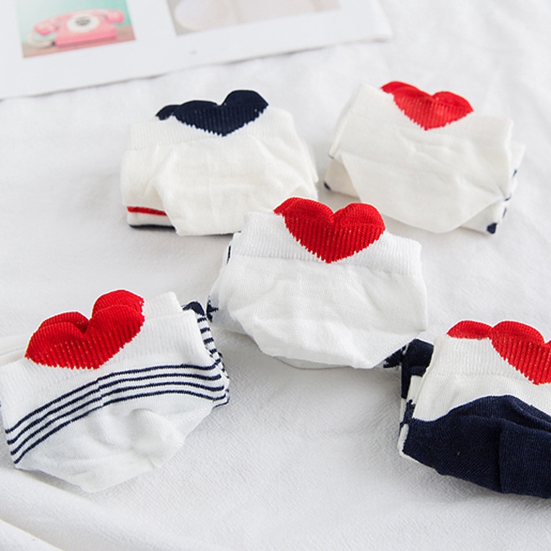 1 Đôi Tất Cotton In Hình Trái Tim Đỏ 3d Đáng Yêu