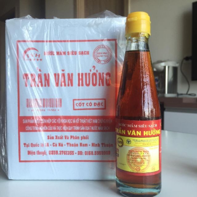 Nước mắm siêu sạch Trần Văn Hưởng thùng 6 chai sành × 220ml