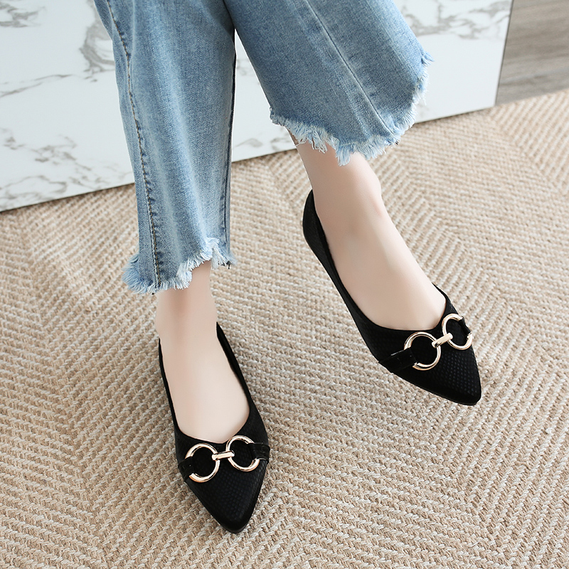 Giày YOZOH đế bằng trẻ trung cho nữ size 35-40 | BigBuy360 - bigbuy360.vn