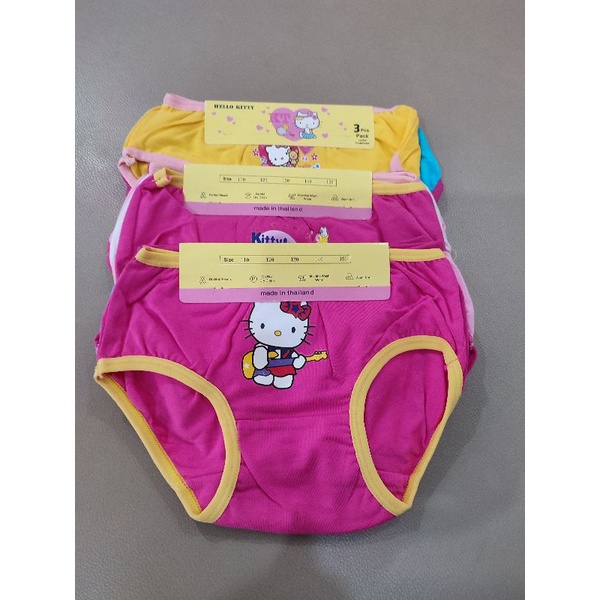 Quần sịp hello kitty mặc váy cho bé gái size 140 (16-18kg).
