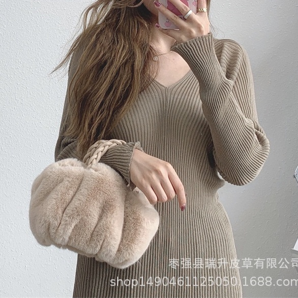 Túi Đeo Chéo Nữ Phối Lông, Túi Thu Đông Đeo Vai Xách Tay Nữ Sang Trọng Ấm Áp TL89