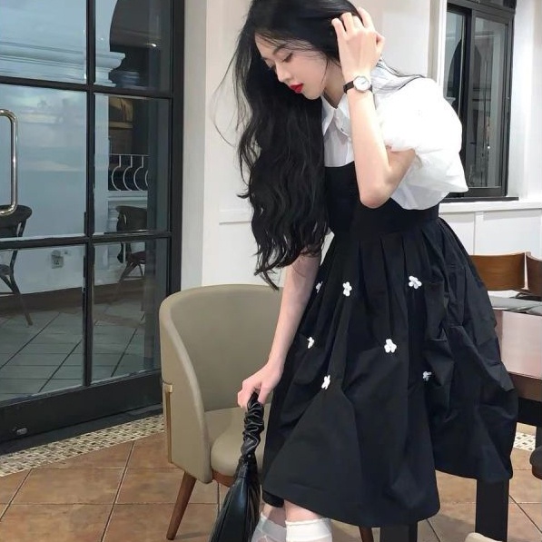 Set Áo Sơ Mi Màu Đen Và Chân Váy Thời Trang Thanh Lịch Cho Nữ