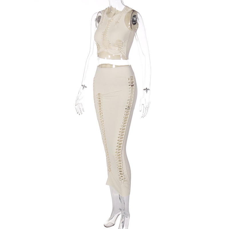 Bộ Áo Tank Top Cổ Yếm Phối Chân Váy Lưng Cao Khoét Rỗng Cá Tính Cho Nữ