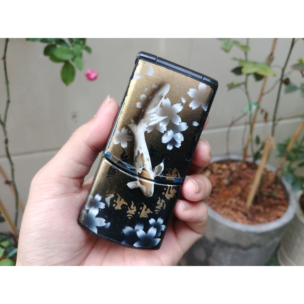 Điện thoại Fujitsu F-07B màu đen