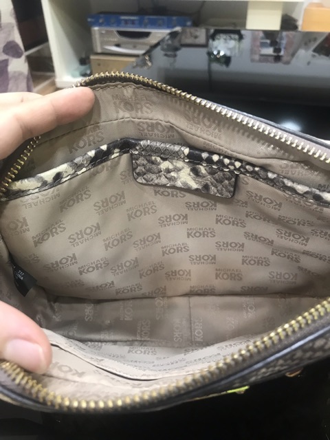 Túi Michael-Kors da rắn
