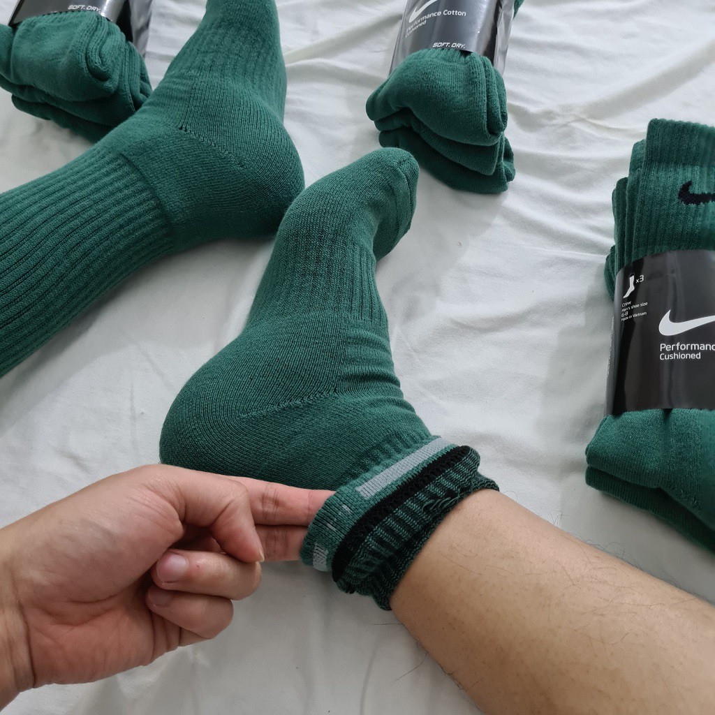 Pack 3 đôi tất thể thao Nike cao cổ màu Green Mã 1 - Free ship + Quà tặng Loved socks by TatsTats.vn