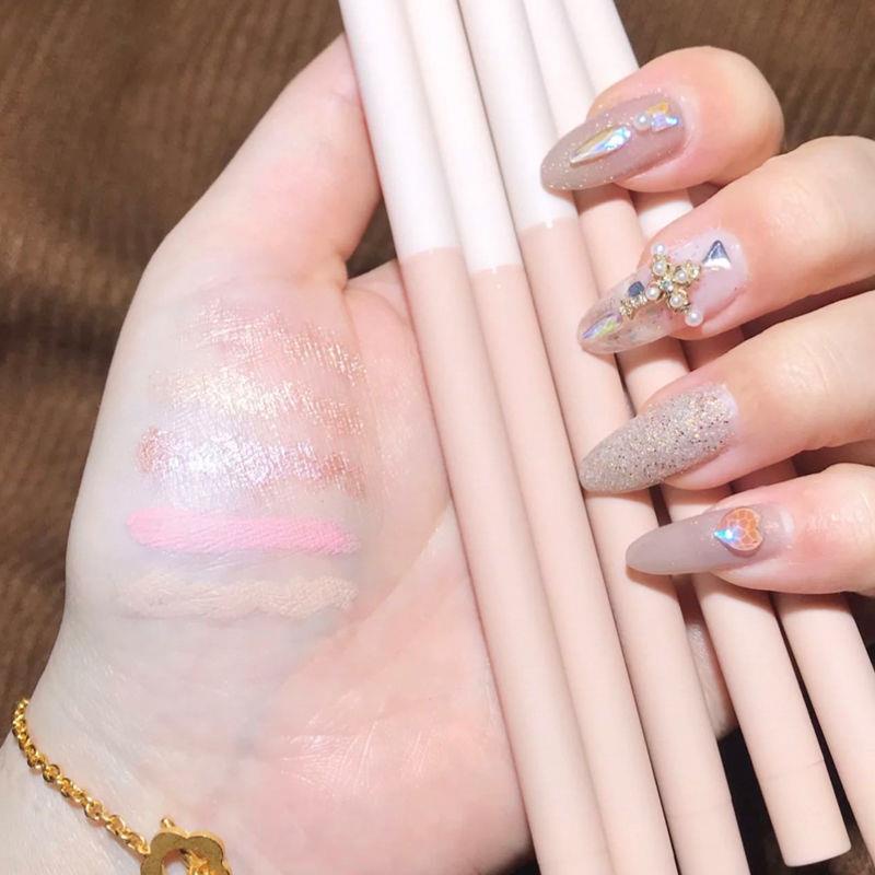 Bút Kẻ Mắt Mịn Mượt Như Lụa Mềm Mịn Tạo Đôi Mắt To Không Thấm Nước Và Mồ Hôi ins | BigBuy360 - bigbuy360.vn