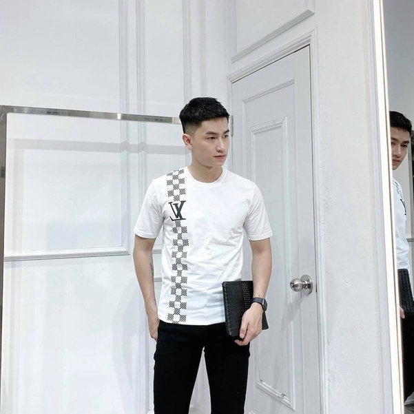 Áo thun nam ngắn tay cổ tròn cao cấp giá rẻ in l.v sang trọng vải cotton 100% mềm mịn co giãn form regular VBSHOP0025
