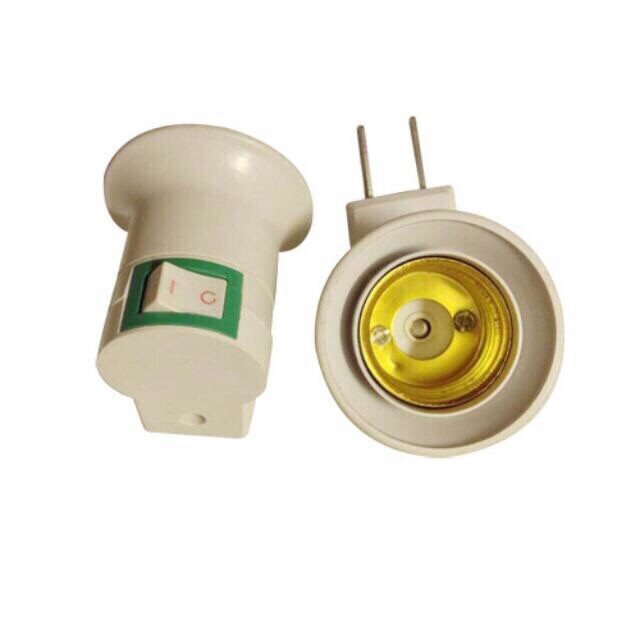 Đui đèn liền phích cắm