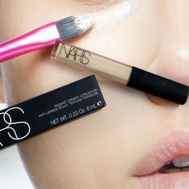 Che khuyết điểm NARS Radiant Creamy Concealer