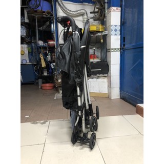Xe đẩy Combi Gấp Gọn